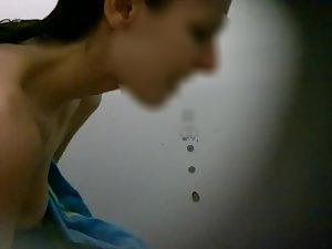 Amazing tits in swimming pool cabin Picture 3