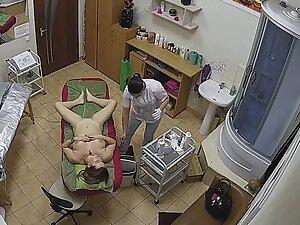 Spying on spicy milf getting a wax job Picture 2