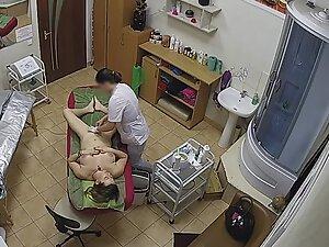 Spying on spicy milf getting a wax job Picture 3