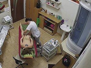 Spying on spicy milf getting a wax job Picture 5