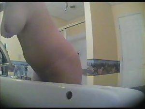 Busty wife's body spied in the bathroom Picture 4