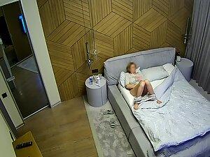 Spying on stepmom watching porn and masturbating Picture 5
