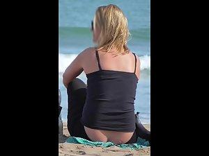 Exposed ass crack and a big pimple Picture 6