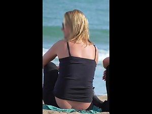 Exposed ass crack and a big pimple Picture 8