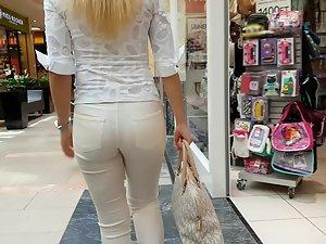 Sexy figure of blonde in all white outfit Picture 4