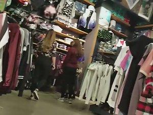Sweet teens followed in shopping mall Picture 4