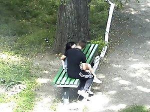 Guy gets a hand job during making out Picture 7