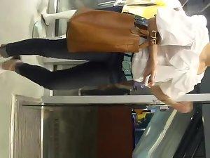 Nice firm ass in a tight pair of jeans Picture 3