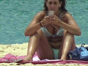 Pussy bulge and cameltoe in bikini Picture 6