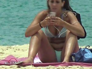 Pussy bulge and cameltoe in bikini Picture 8