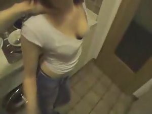 Generous girl gives herself in the kitchen Picture 3