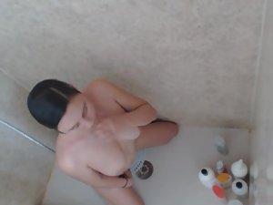 Young aunt showers and masturbates Picture 8