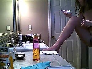 Spying on girl getting naked in front of her roommate Picture 7