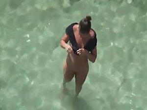 Naked woman is afraid of the sun