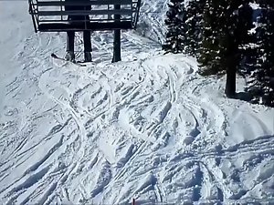 Blowjob on the ski lift Picture 3