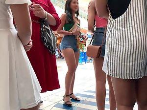 Hot teen latina caught in shopping mall Picture 4