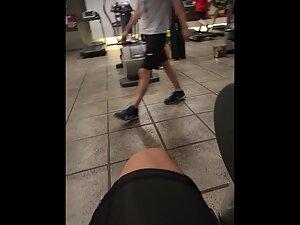 Checking her big ass and wide hips in and out of gym Picture 2