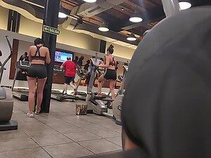 Checking her big ass and wide hips in and out of gym Picture 4