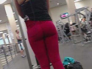 Thick ass spotted in gym Picture 6