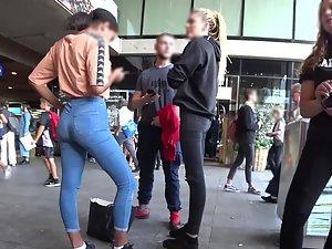 Brown girl's stunning ass in tight jeans Picture 2
