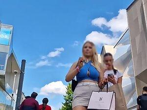 Big boobs in a provocative top that makes them bounce