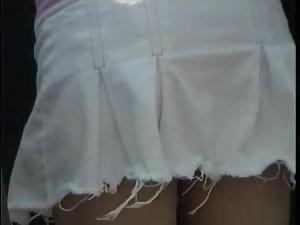 Panties view as she bends in the car Picture 6