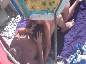 Relaxing blowjob under the umbrella Picture 3