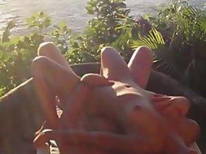 Horny couple spied in a secret place Picture 1