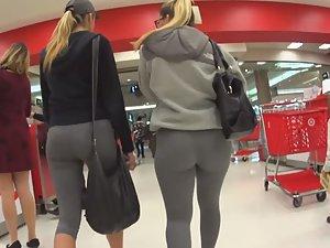 Hot girls in tights bust a voyeur Picture 1