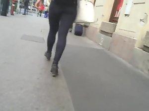 Sexy booty in skin tight pants Picture 7