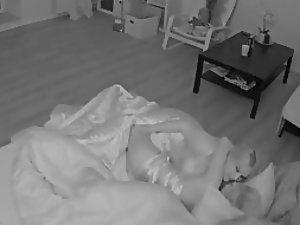 Lesbian girls spied while making out Picture 1