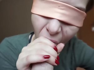 Blindfolded blowjob and perfect ass for cumshot Picture 1