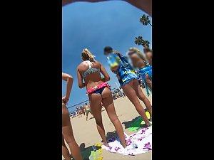Bubble butt spotted at a beach volleyball game Picture 1