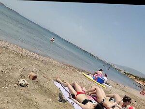 Hot group of teens spotted on beach Picture 4