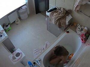 Spying on amazing naked woman in bathroom Picture 4