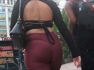 Curly girl got a thick wobbly ass Picture 2