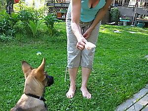 Mom's tits spied without her knowing it Picture 1