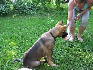 Mom's tits spied without her knowing it Picture 3