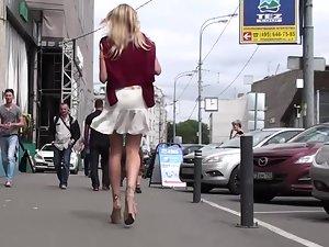 Stopping a cranky woman for upskirt