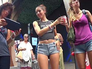 Tall girl isn't aware she shows cameltoe in shorts Picture 1