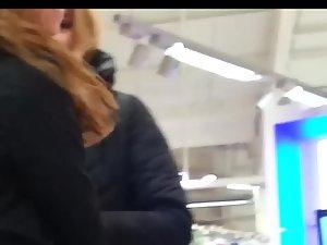 Real teenage beauty with perfect ass in jeans Picture 2