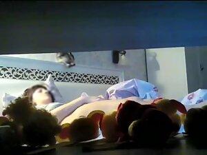 Spying on housewife's masturbation and orgasm Picture 1