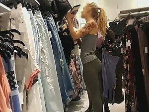 Sexy crossfitter spotted in clothes store Picture 8