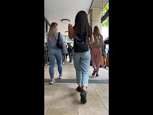 Interesting shorty got a thick ass in tight jeans Picture 4