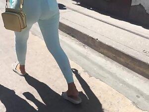 Almost touching her juicy booty with a candid camera Picture 2