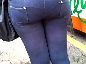 Big round ass in tight jeans pants Picture 7