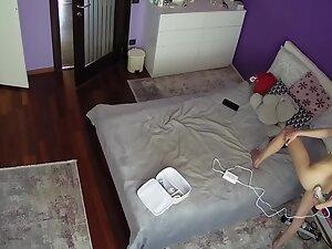 Spying on skinny girl doing her own depilation Picture 5