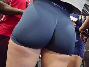 Ultra fit ass at a bodybuilding convention Picture 8