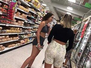 Sexy friends look irresistible while in supermarket Picture 4