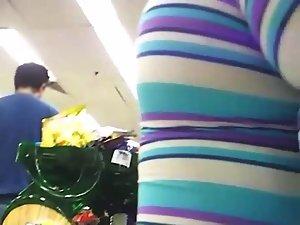 Those stripes over her ass make me dizzy Picture 7